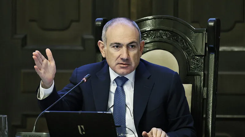 Paşinyan Qarabağ bəyanatına görə peşman olmadığını dedi