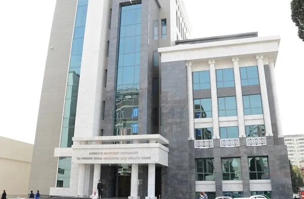 Korrupsiya cinayəti törədən 13 şəxs cinayət başında tutuldu