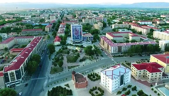Bağlanan institutun tələbələri hara köçürüləcək?